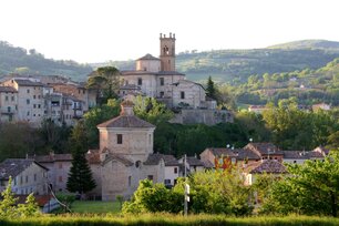 [Translate to English:] Pergola. Chiesa delle Tinte e chiesa di San Francesco.